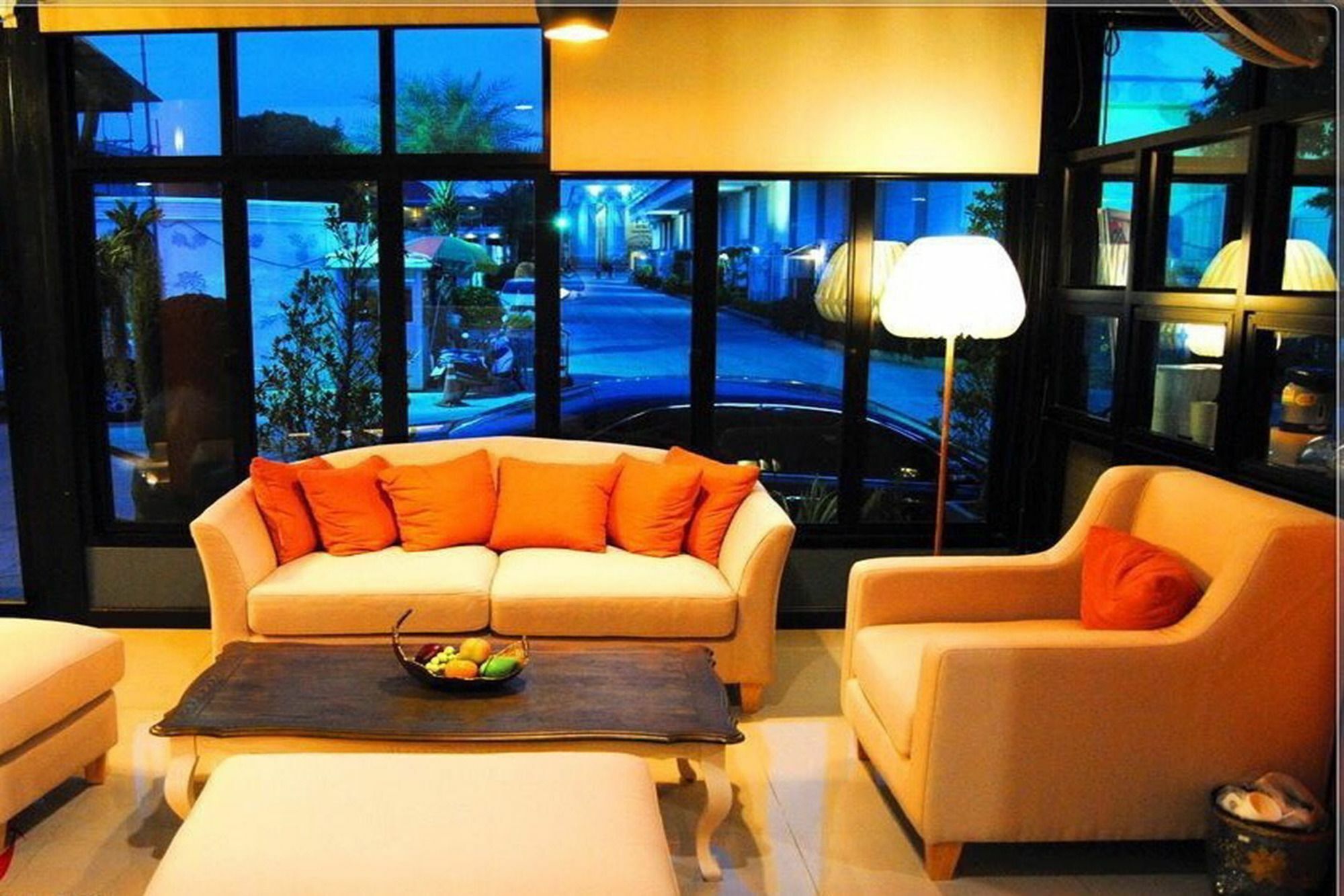 Uplus Uhome Residence Pattaya Extérieur photo